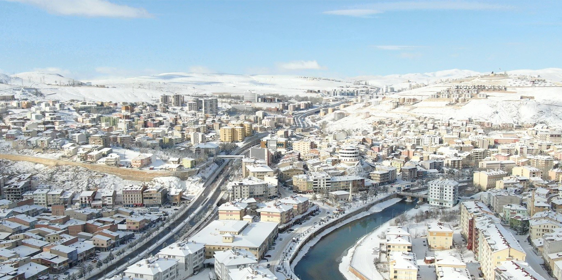 Beyaz Bayburt'ta bir başka yakışıyor 