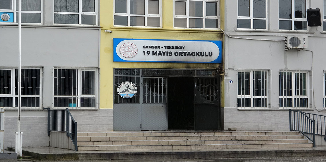 Okulda yangın çıktı, eğitime 1 gün ara verildi