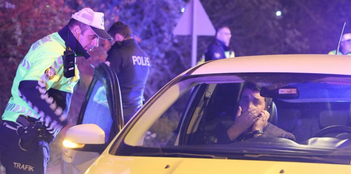 Alkollü Sürücü İle Polisin İmtihanı