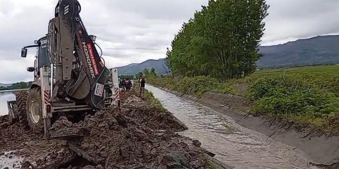 Tokat’ta dereler taştı, tarlalar sular altında kaldı
