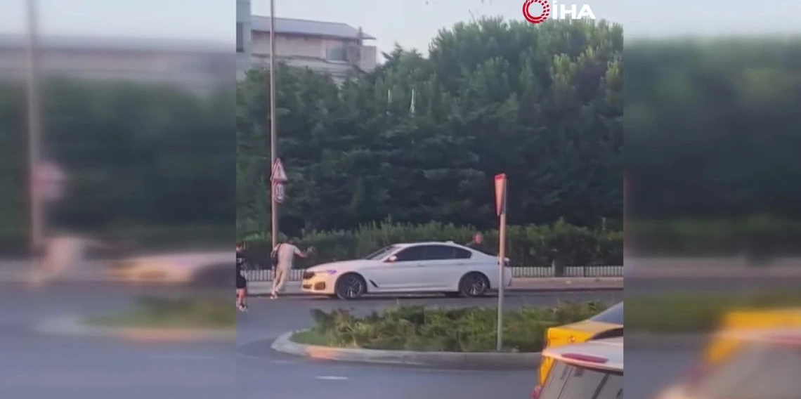 Silahlı şahıs sokak ortasında husumetlisini kovalayarak ateş etti