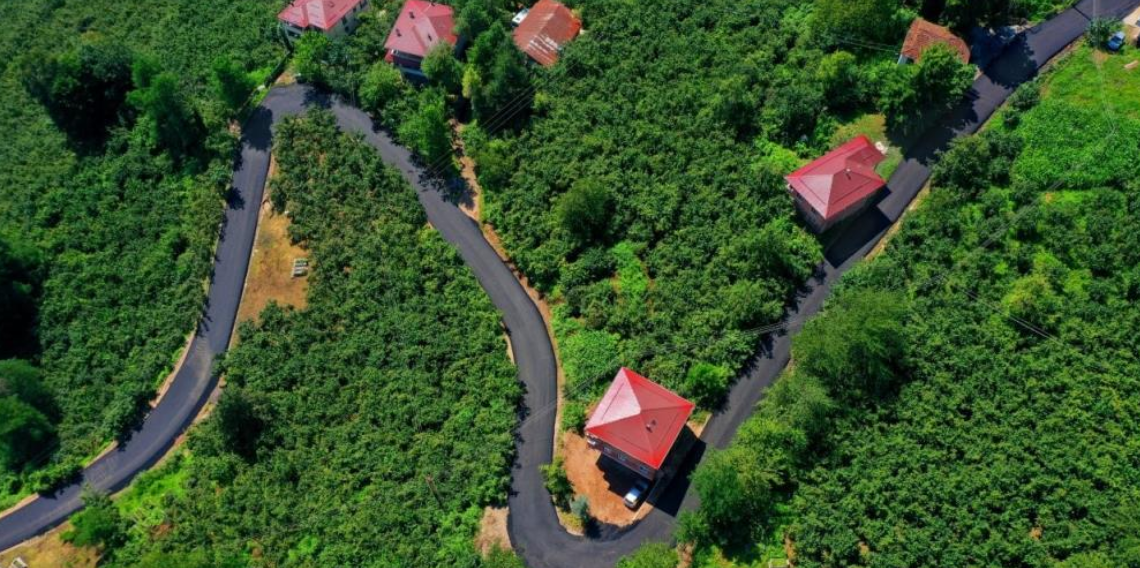 Turizme çıkan yol sıcak asfaltla buluştu
