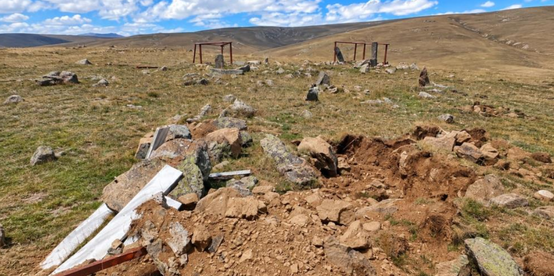Gümüşhane'de şehit mezarlarının defineciler tarafından talan edildiği iddiası