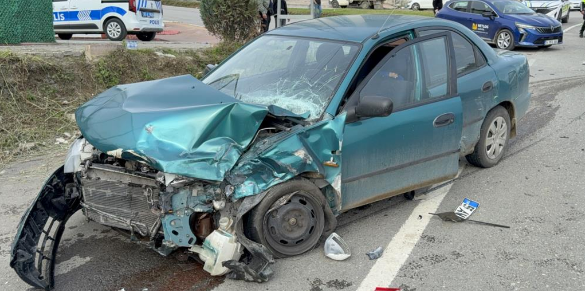 Samsun’da üç aracın karıştığı zincirleme kaza: 2 yaralı