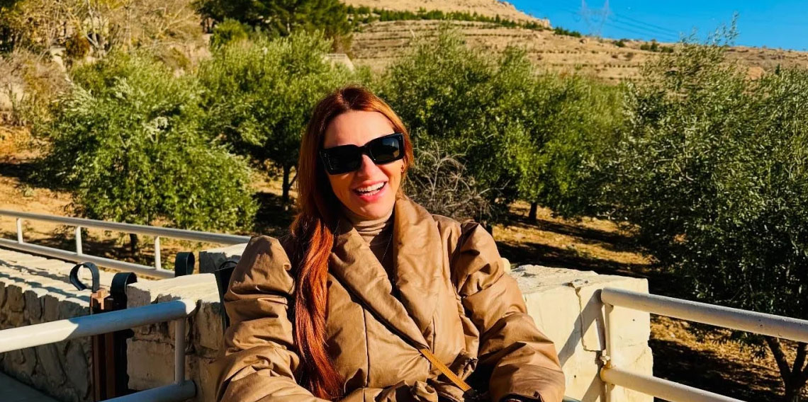 Hadise Mardin'e gitti! Pozları sosyal medyada büyük ilgi gördü