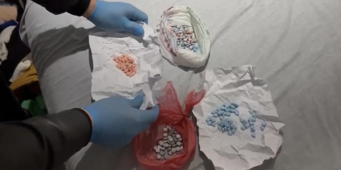 Samsun’da Binlerce Hap ve Ruhsatsız Silah Ele Geçirildi