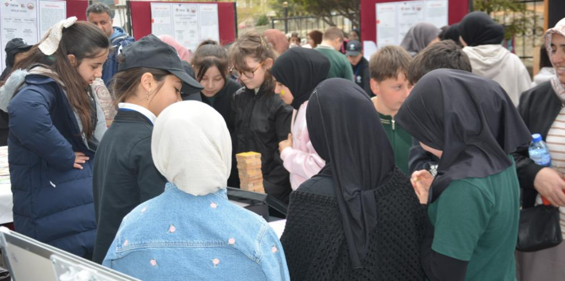 Ordu'da imam hatip öğrencilerinden bilim fuarı
