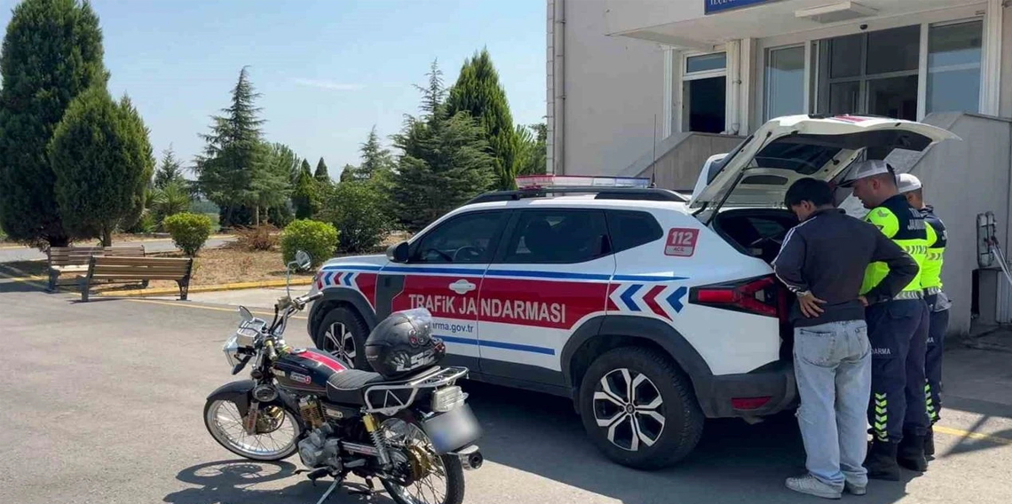 Tehlikeli şov pahalıya patladı: Motoru bağlandı, ehliyeti gitti