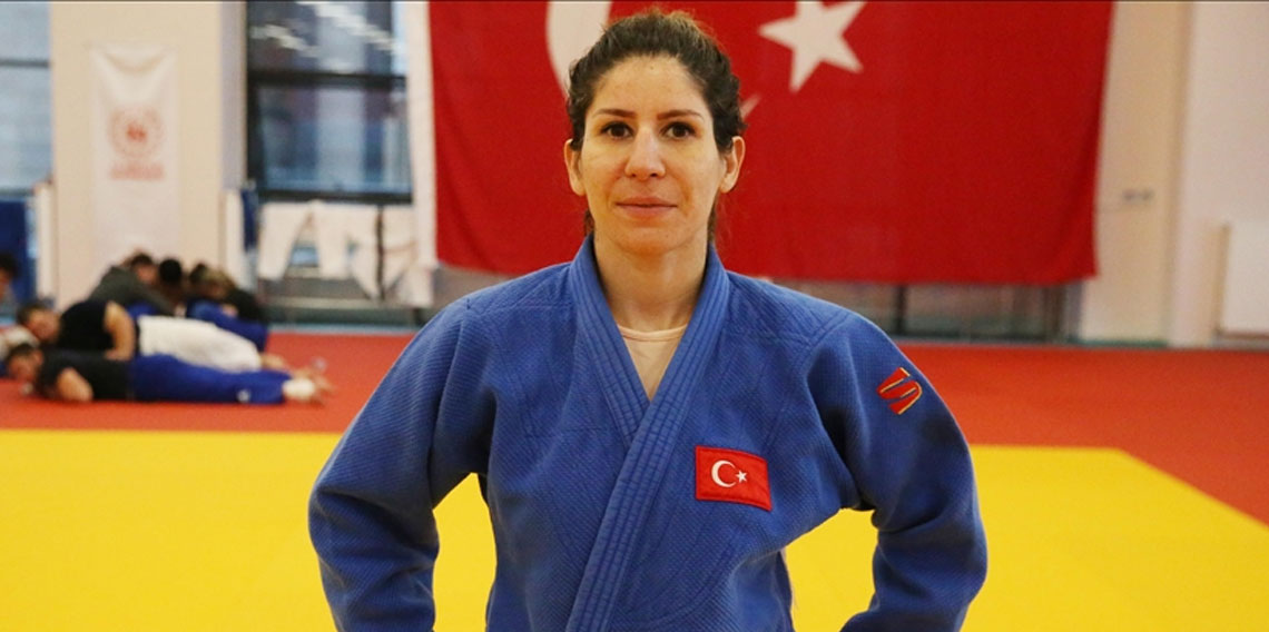 Milli sporcu Ecem Taşın Çavdar, Paris'te bronz madalya kazandı