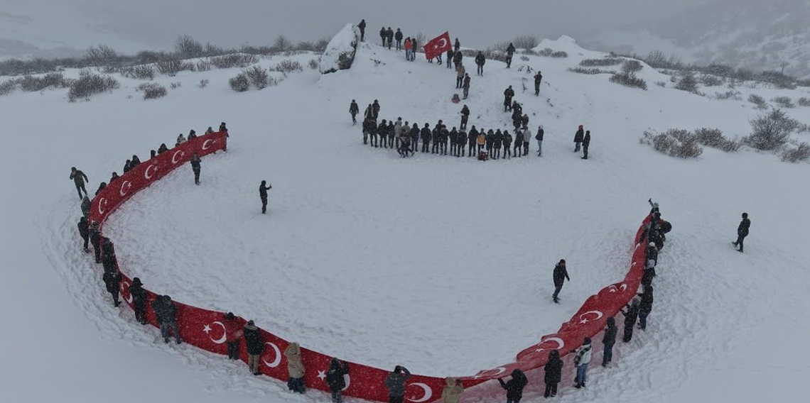 Sarıkamış Şehitleri için 1900 rakımlı yaylada anıldı