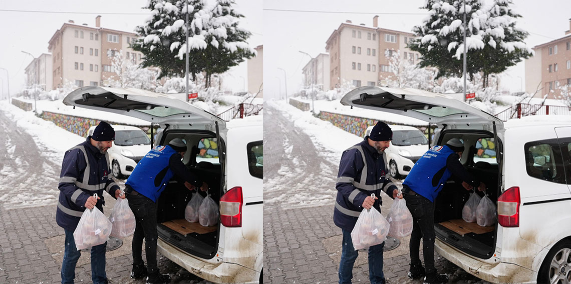 Karlı yolları aşarak ulaştırdılar