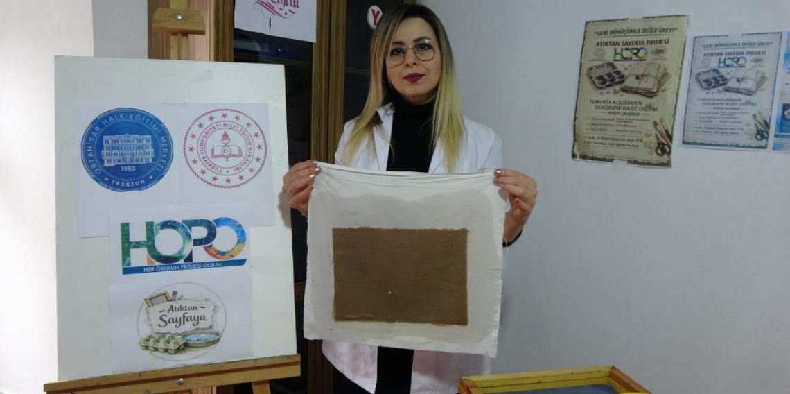 Trabzon’da Yumurtalık Kolisinden El Yapımı Kağıt, Geri Dönüşüm ve Sanat Buluştu
