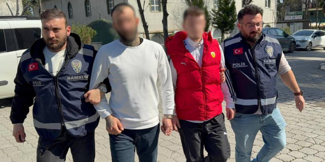 'Gözlüğünün altından bize niye baktın' diye silahla vurdular