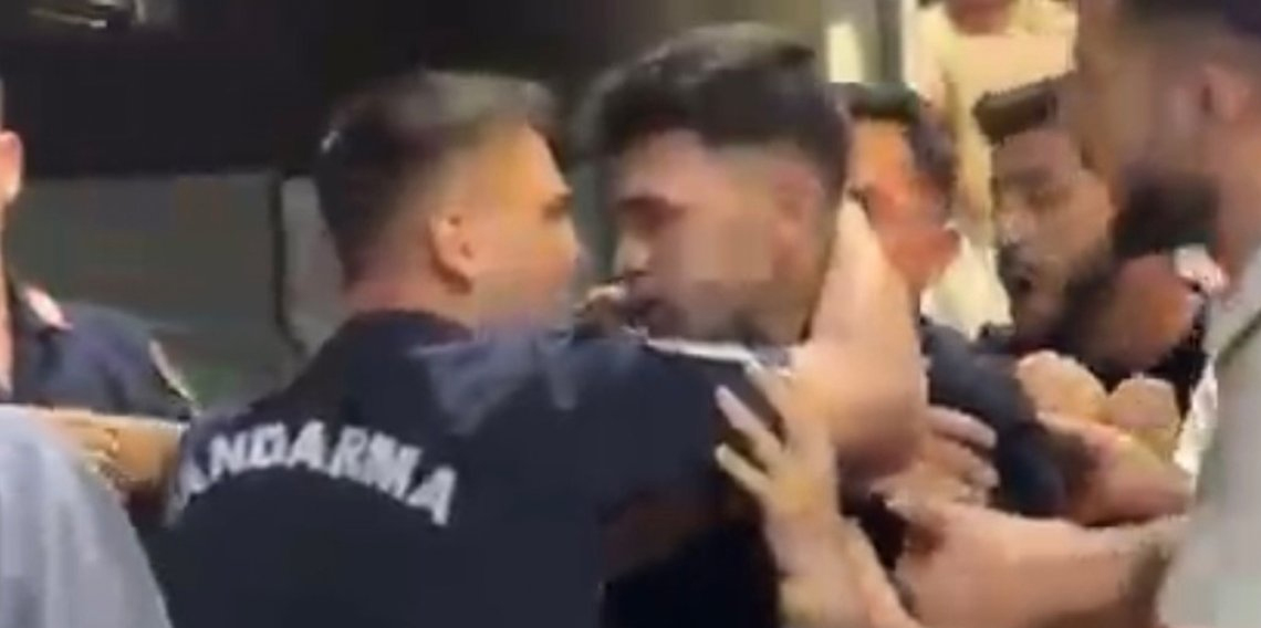 Jandarma ekiplerine saldırı: 8 gözaltı, 2 firari