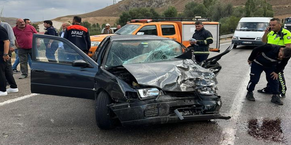 Bayburt'ta trafik kazası: 1 ölü 2 yaralı