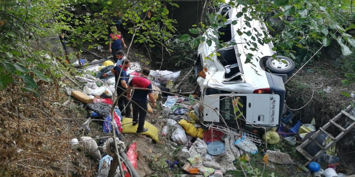 Kapasite dışı yolcu taşıyarak 1 kişinin de ölümüne sebep olan sürücü serbest