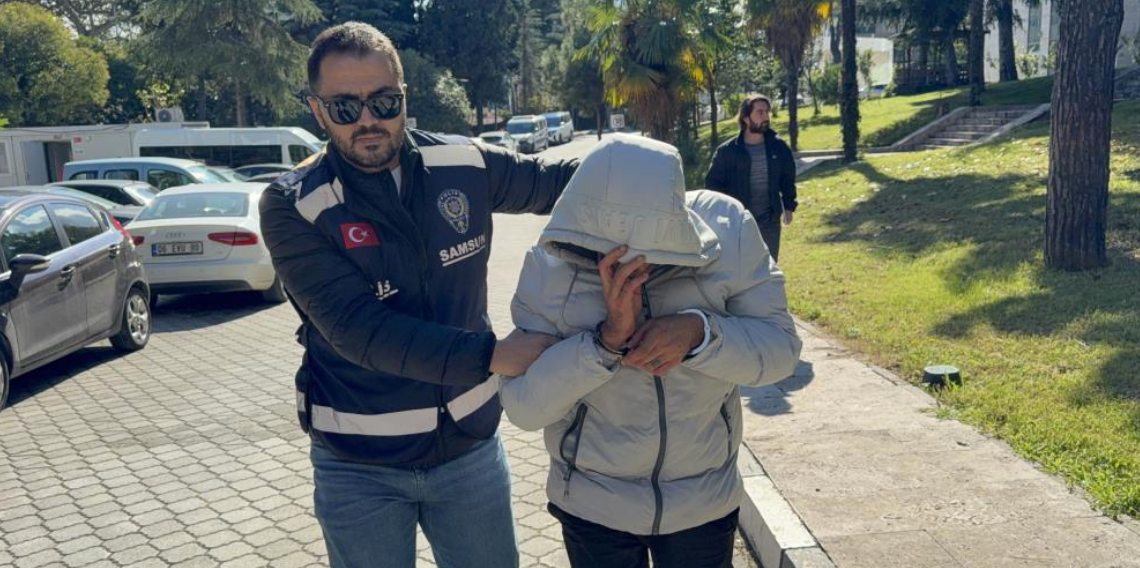 Kıskançlık sebebiyle karısını bıçaklayan koca, adliyeye sevk edildi