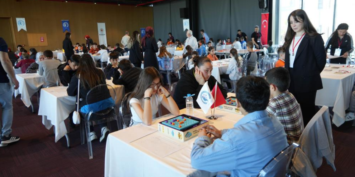 Akıl oyunları: Çocuklar akıl ve zekalarını yarıştırdı