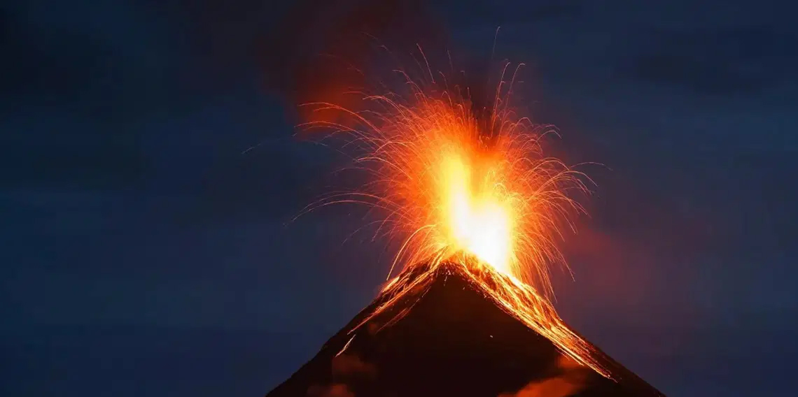 Guatemala'daki Fuego Yanardağında patlama: 700'den fazla kişi tahliye edildi