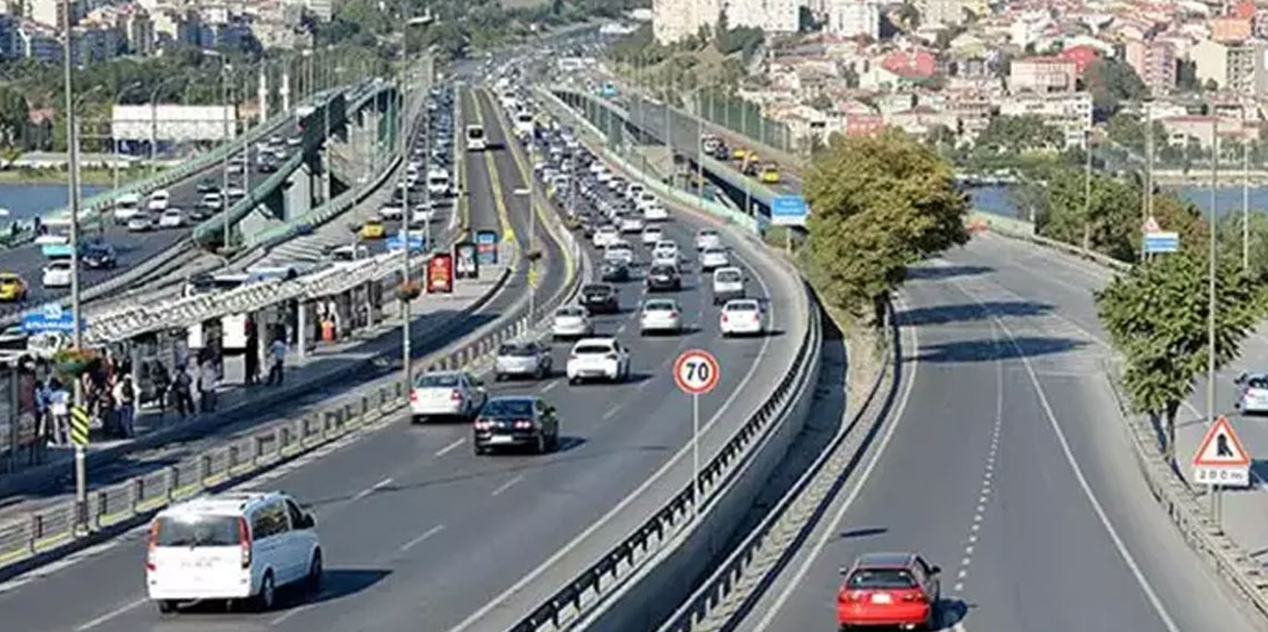 İstanbul'da yol çalışması! 45 gün sürecek, D-100 iki şeride düşecek