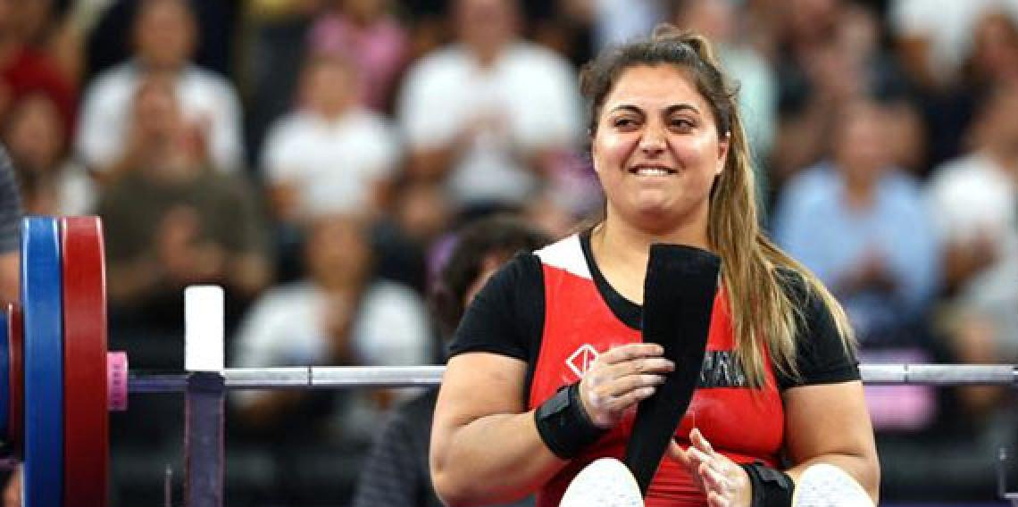 Milli sporcu Sibel Çam'dan bronz madalya