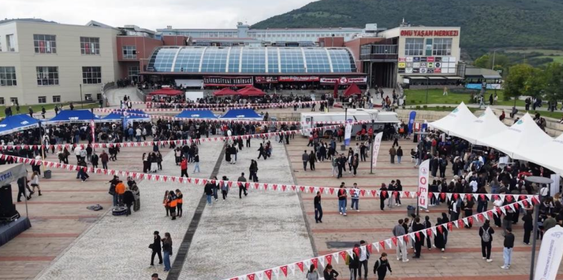 Samsun polisi 3 bin 250 üniversiteliyle buluştu