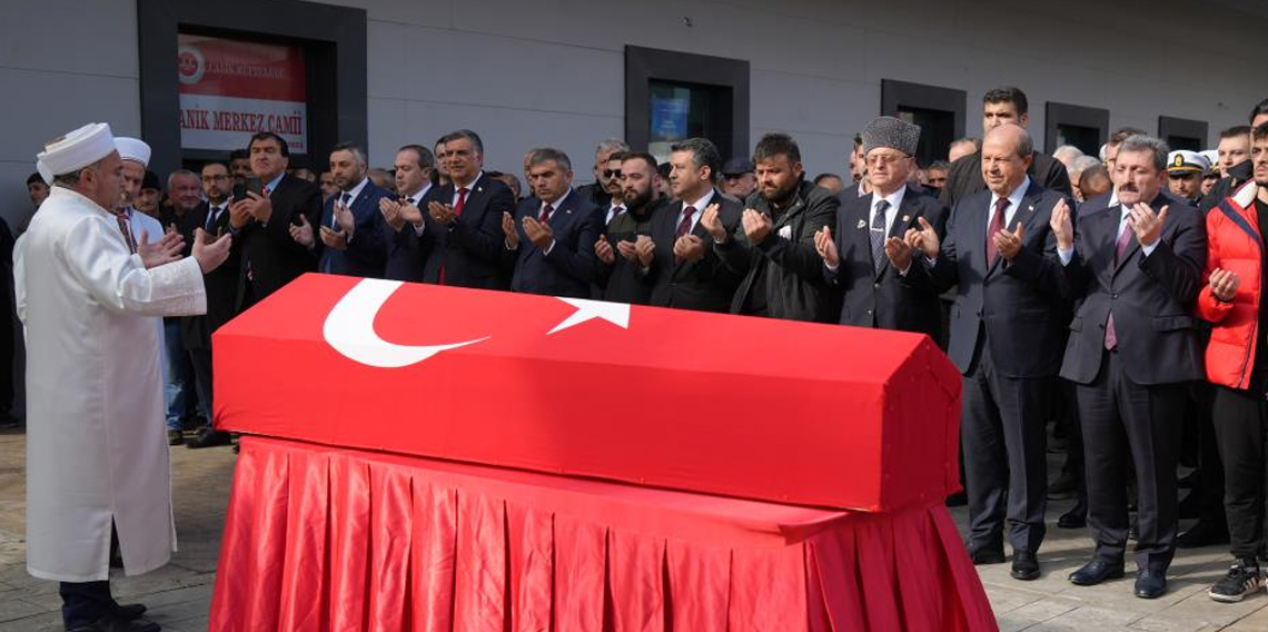 Cumhurbaşkanı Tatar'ın katılımıyla Kıbrıs gazisi son yolculuğuna uğurlandı