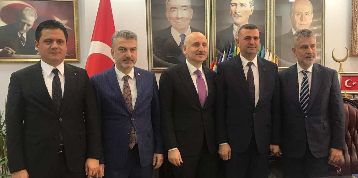 Ak Parti Trabzon'dan MHP'ye Çıkarma