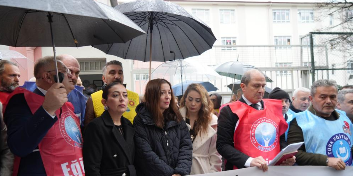 Samsun’da Öğretmene Veli Saldırısı: Sınıfta Korku Dolu Anlar Kamerada