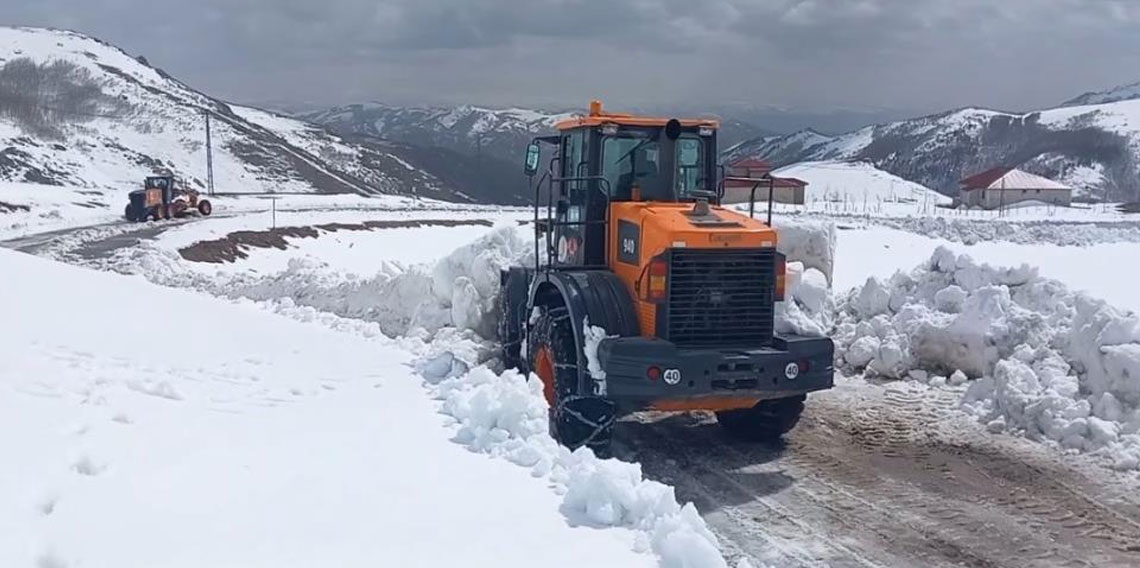 Bayburt'ta Mayıs ayında karla mücadele