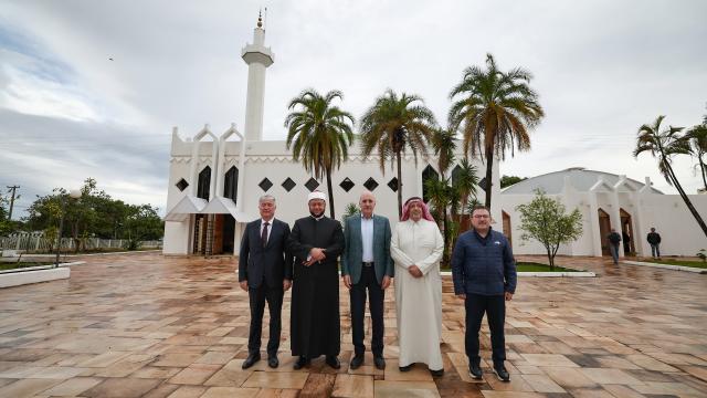 TBMM Başkanı Kurtulmuş Brezilya İslam Kültürü Merkezi'ni ziyaret etti