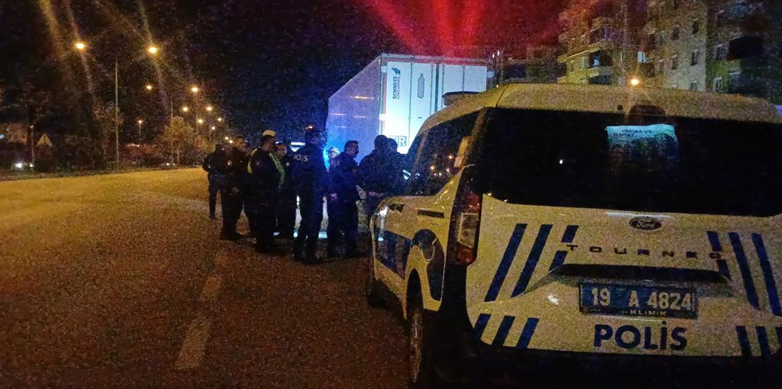 Tırın çarptığı kadın ağır yaralandı