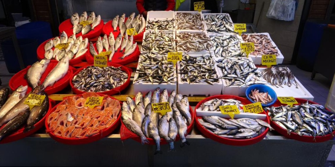 Karadeniz’de hamsi sezonu sona erdi: Tezgahlarda artık mezgit ve istavrit öne çıkıyor