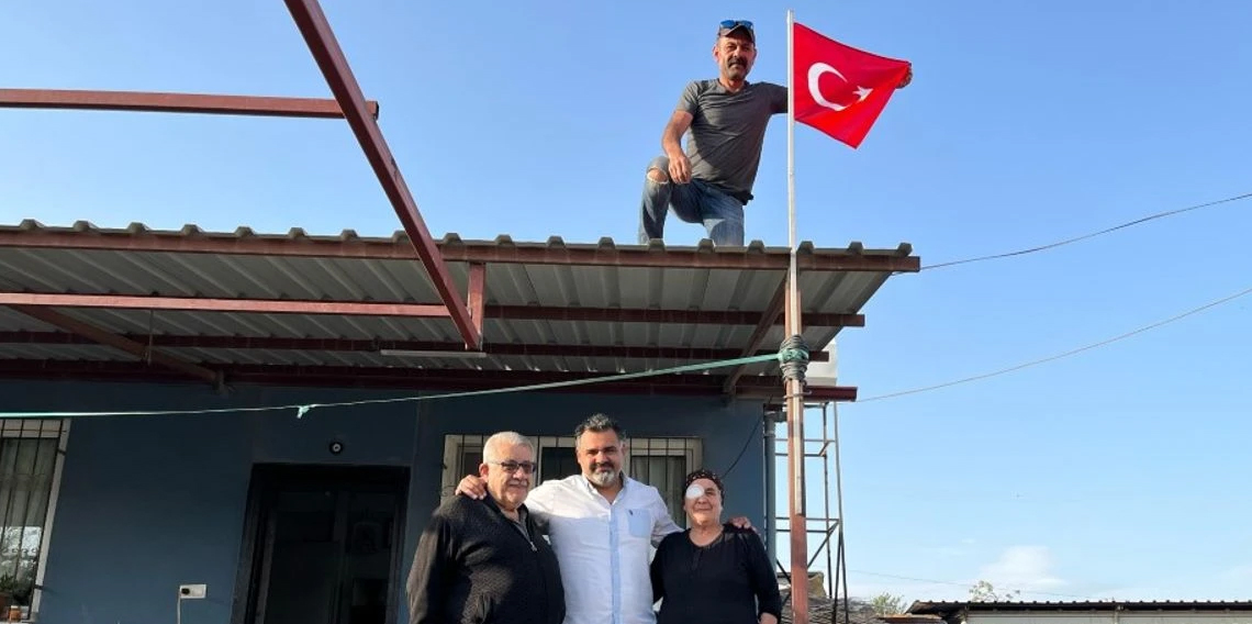 Şehit babasının bayrak değişimi isteği yerine getirildi