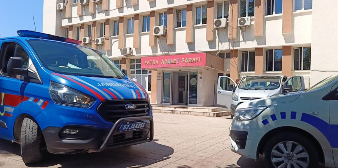 Kardeş katliamında zanlı adliyede: Arka kapıdan çıkarıldı