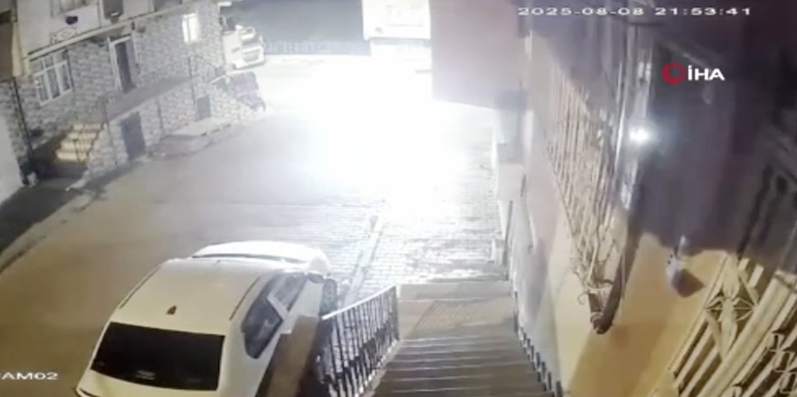 Arnavutköy’de bisikletten düşen çocuk ağır yaralandı...İşte o anlar!