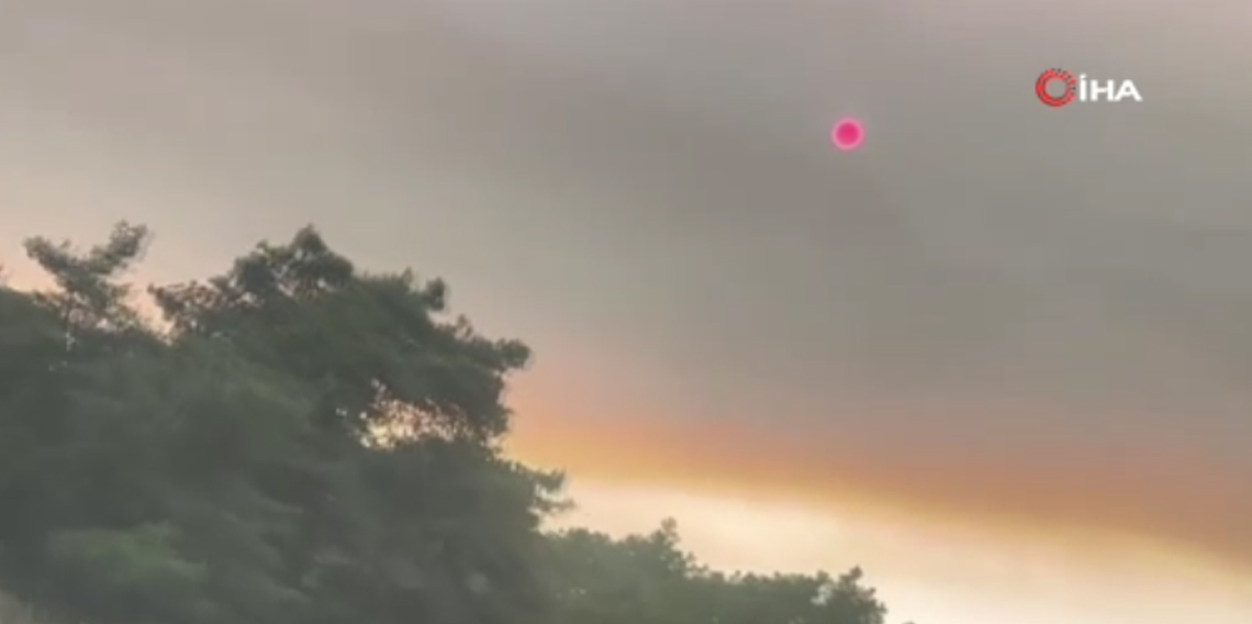 Kumluca’daki orman yangınında 10 ev zarar gördü