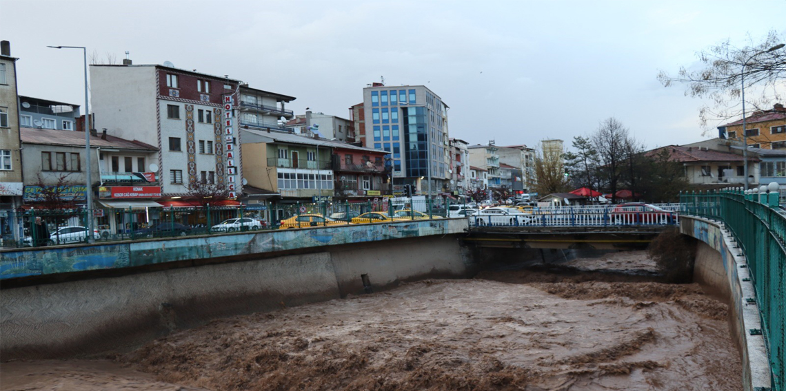 Oltu Çayı’nda tehlike yükseliş