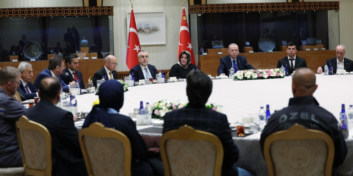 Cumhurbaşkanı Erdoğan, işçilerle bir araya geldi