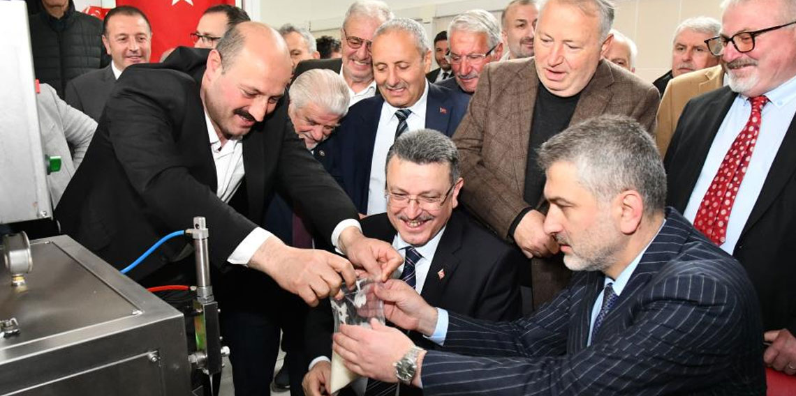 Trabzon’da Arı Yemi Makinesi Tahsisi protokolü imzalandı!