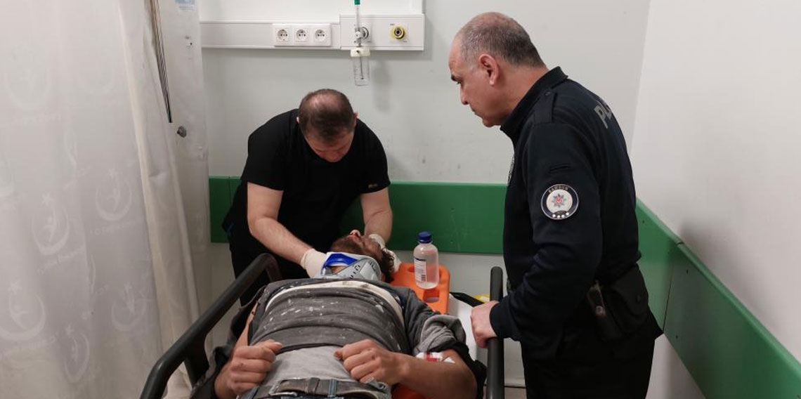 Samsun'da inşaattan düşen işçi ölümden döndü