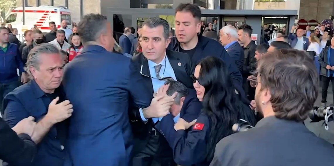 Ömer Çelik: Özgür Özel'e yapılan saldırıyı lanetliyoruz