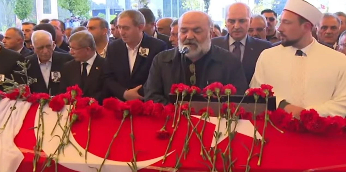 İhsan Eliaçık Kimdir? Sırrı Süreyya Önder’in cenaze namazını kıldıran kim?