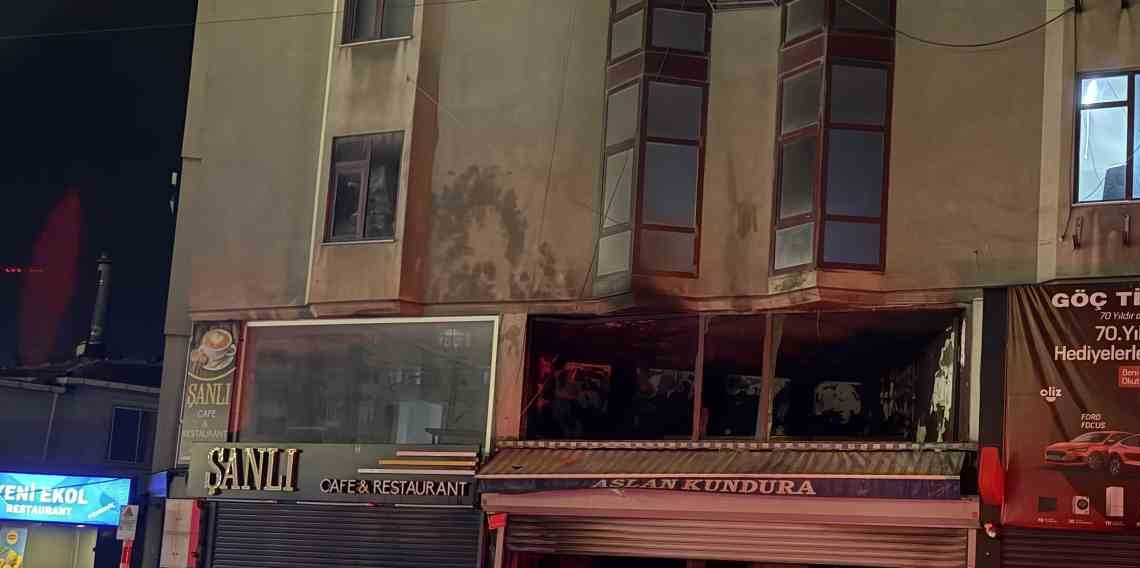 Küçükçekmece’de ayakkabı dükkanında korkutan yangın