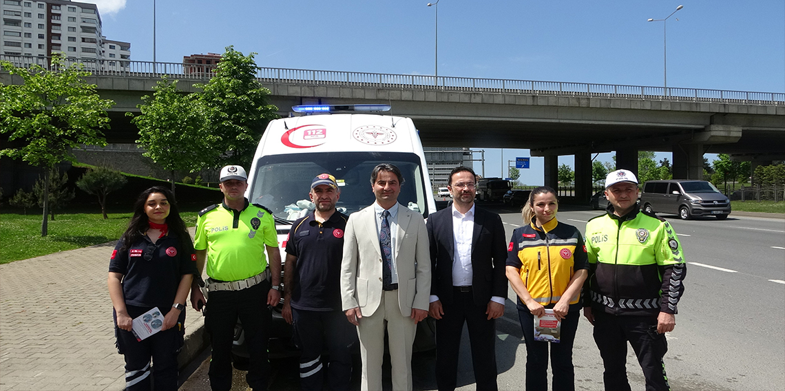 Trabzon'da ‘Fermuar sistemiyle yaşama yol ver' etkinliği