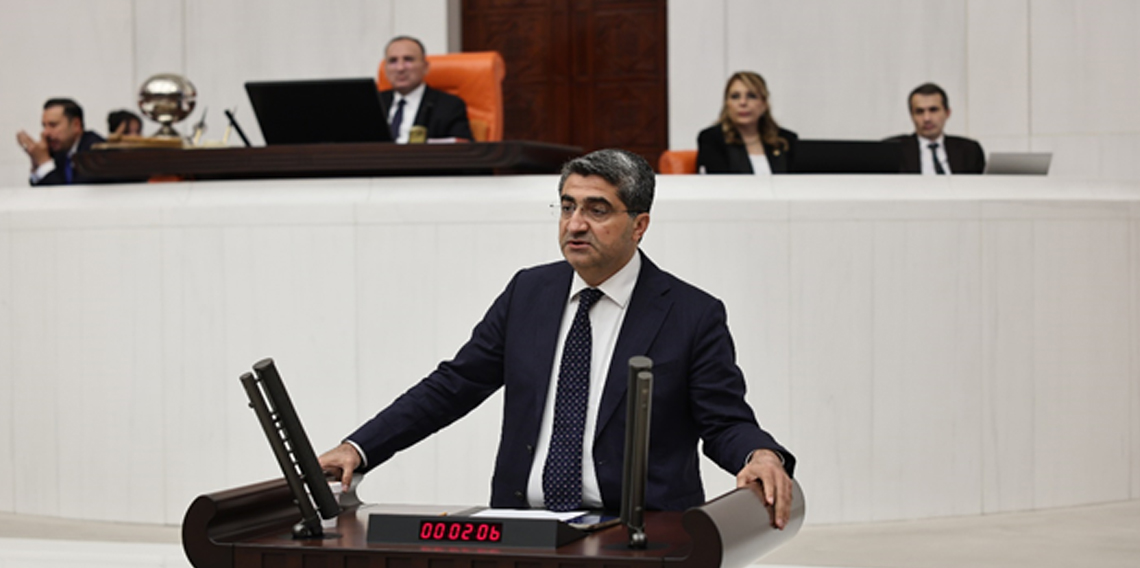 Ekmen:  Ümit Özdağ için cezaevi kararı orantısız