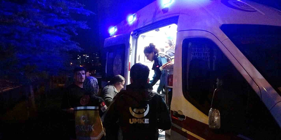 Malatya’da apartman yangını: 11 kişi dumandan etkilendi