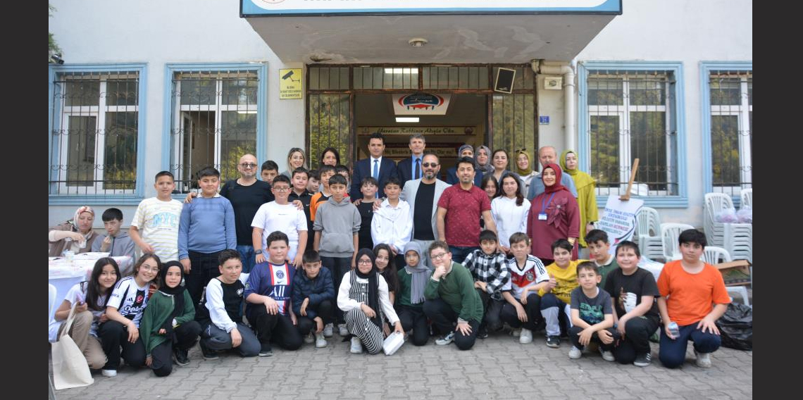 Ordu'da Gazze için düzenlenen hayır çarşısında 110 bin lira para toplandı