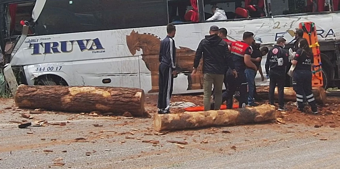 Çanakkale’de otobüs kazası: 6 ölü