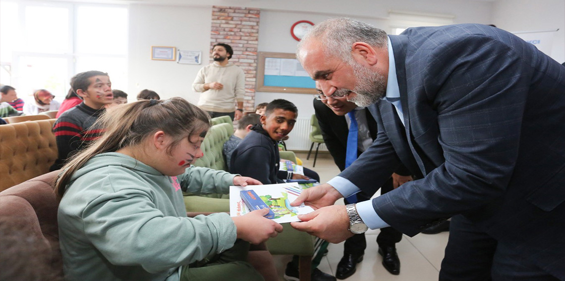 Canik'te özel çocuklar sanatla buluşacak